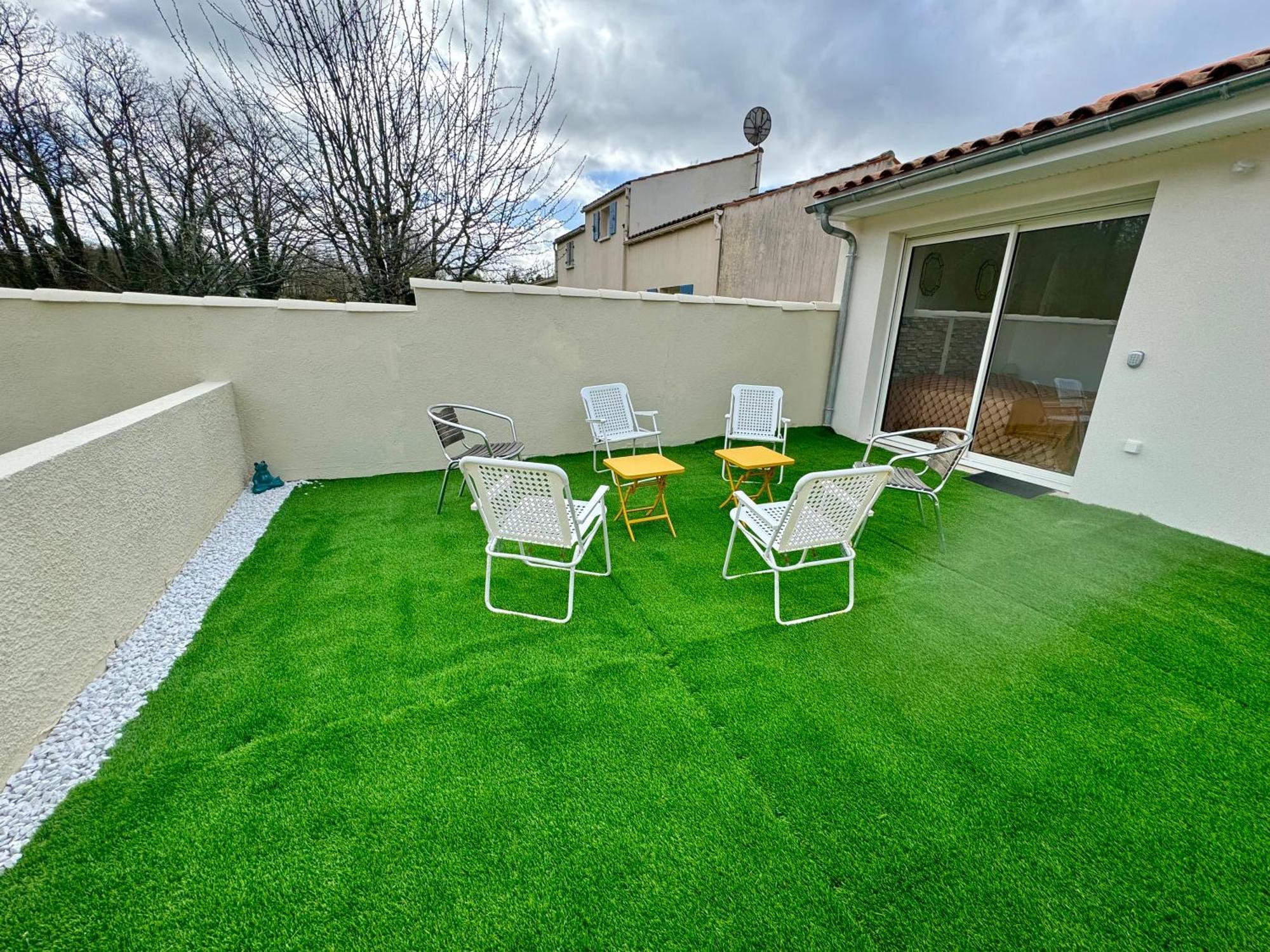 Serenite Aux Nids Du Petit Bois Pour Un Sejour Detente En Charente Maritime * Breuillet (Charente-Maritime)